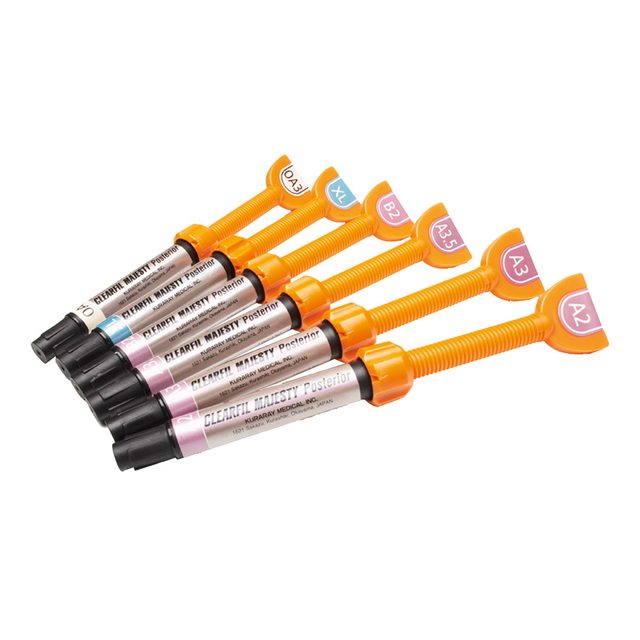 Clearfil Majesty posterior A2  4,9g